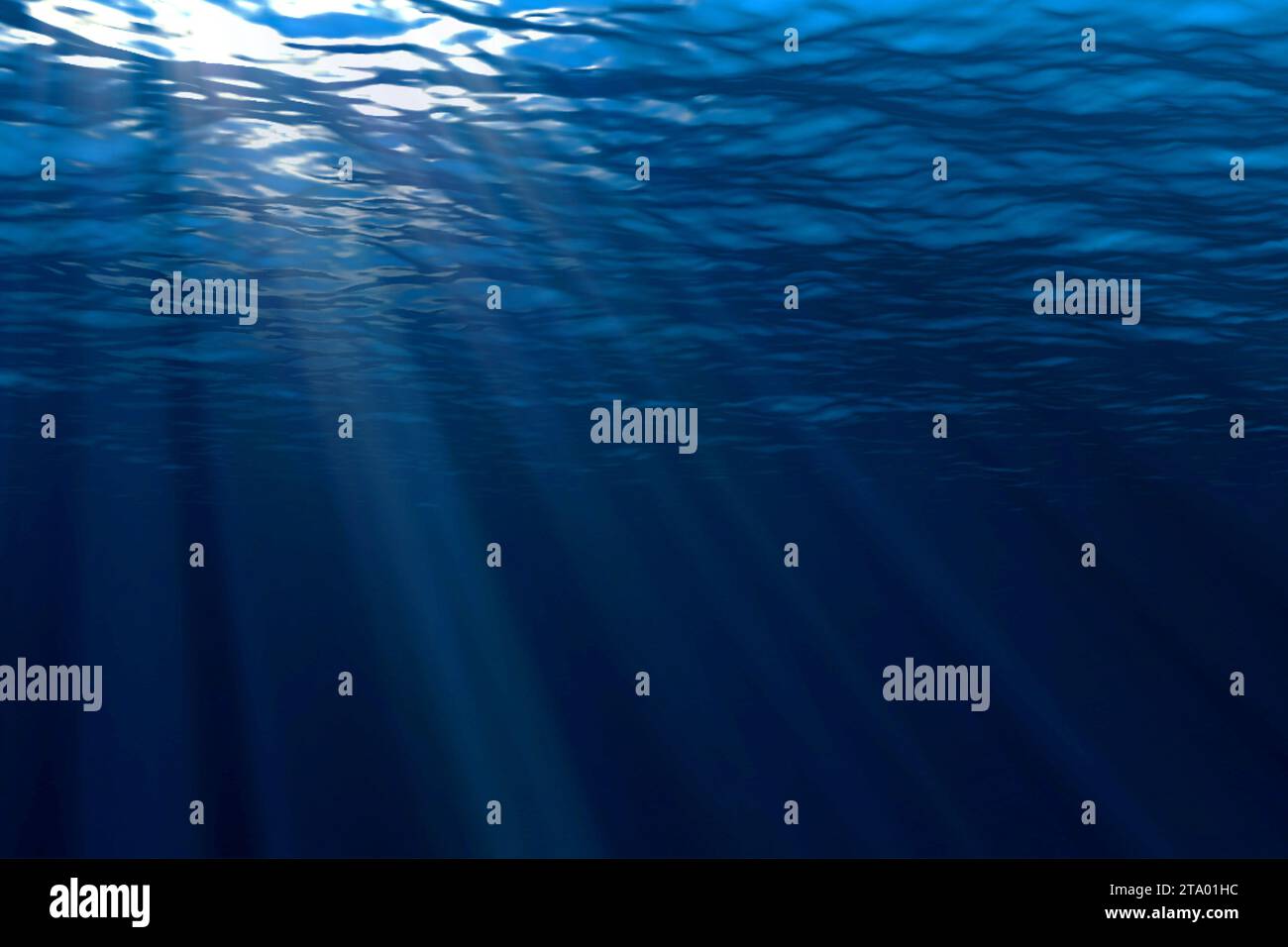 Tiefblaue Ozeanwellen aus dem Unterwasserhintergrund, Lichtstrahlen durchscheinen Stockfoto