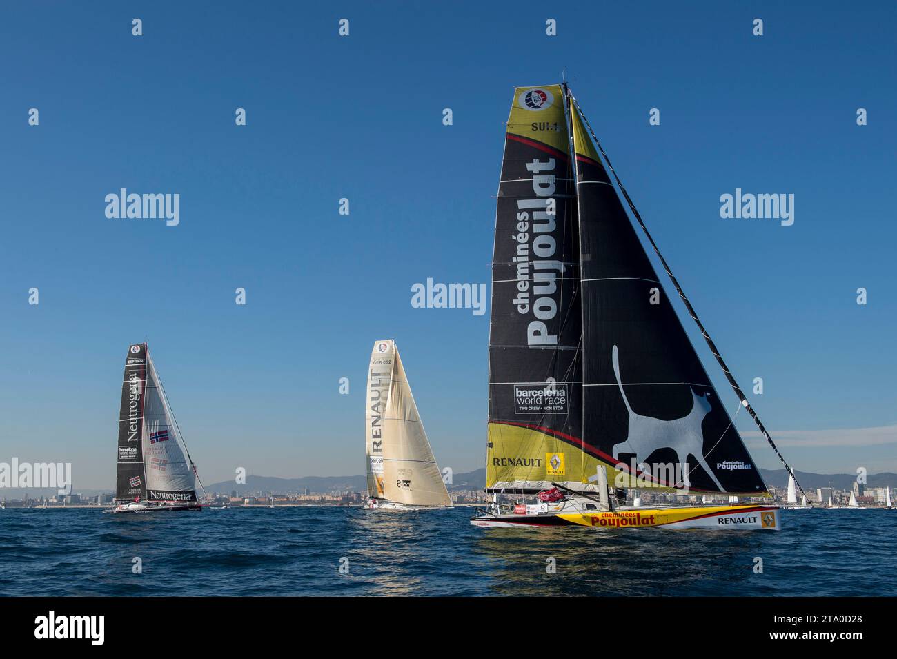 Jorg RIECHERS und Sebastien AUDIGANE (RENAULT), Guillermo ALTADILL und Jose MUNOZ (NEUTROGENA), Bernard STAMM und Jean LE CAM (Cheminees Poujoulat) vor der Stadt vor Beginn der Segelumsegelung im Duo Barcelona World Race 2014-2015 in Barcelona, spanien, am 31. dezember 2014 - Foto Olivier Blanchet / DPPI Stockfoto