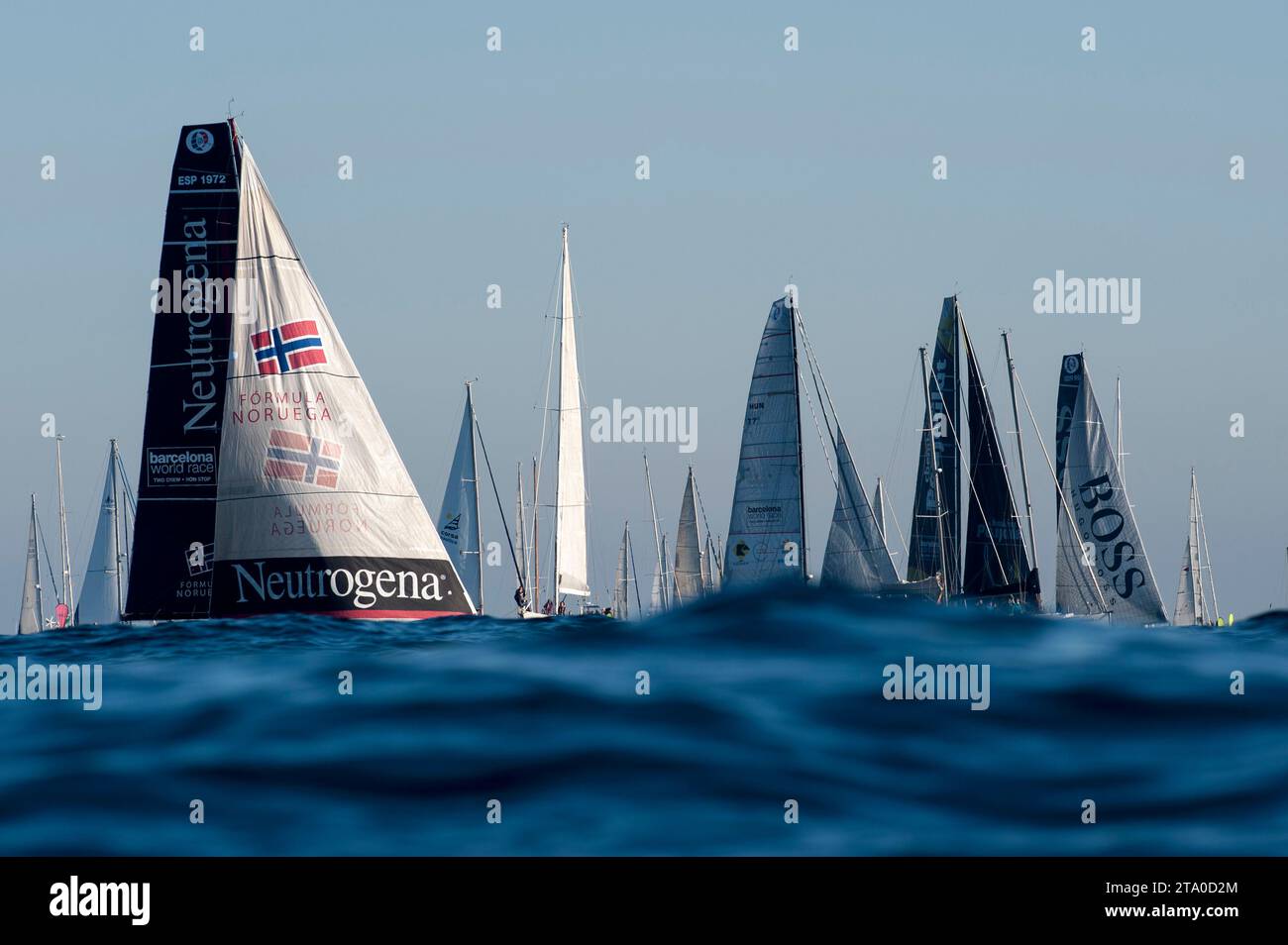 Guillermo ALTADILL und Jose MUNOZ (NEUTROGENA), vor Beginn der Segelumsegelung im Duo Barcelona World Race 2014-2015 in Barcelona, spanien, am 31. dezember 2014 - Foto Olivier Blanchet / DPPI Stockfoto