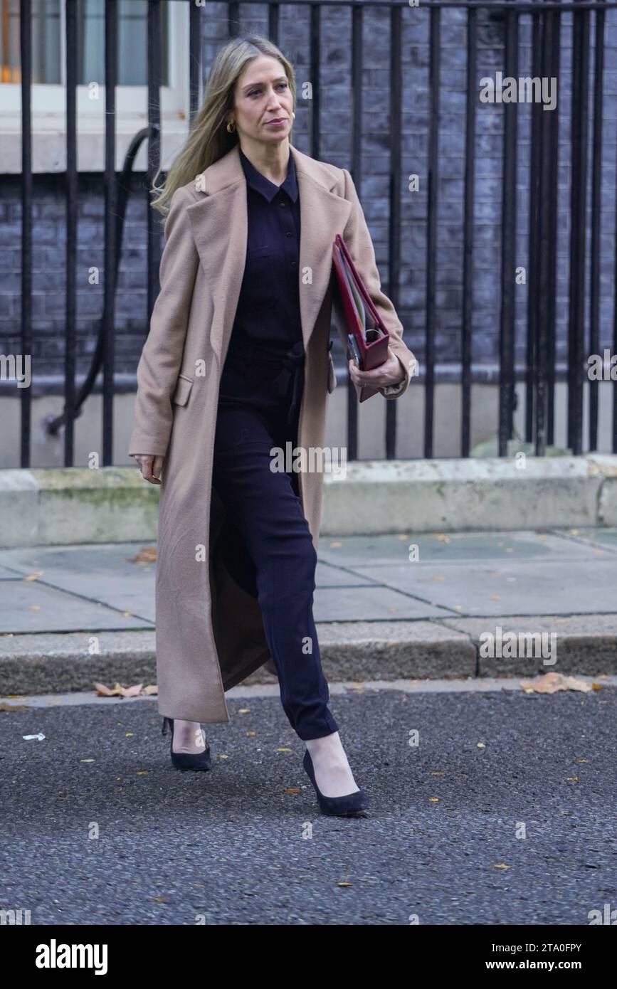 London Großbritannien. 28. November 2023. Laura Trott, Chief Secretary of the Treasury, verlässt die Downing Street 10 nach einer Kabinettssitzung. Credit: amer ghazzal/Alamy Live News. Stockfoto