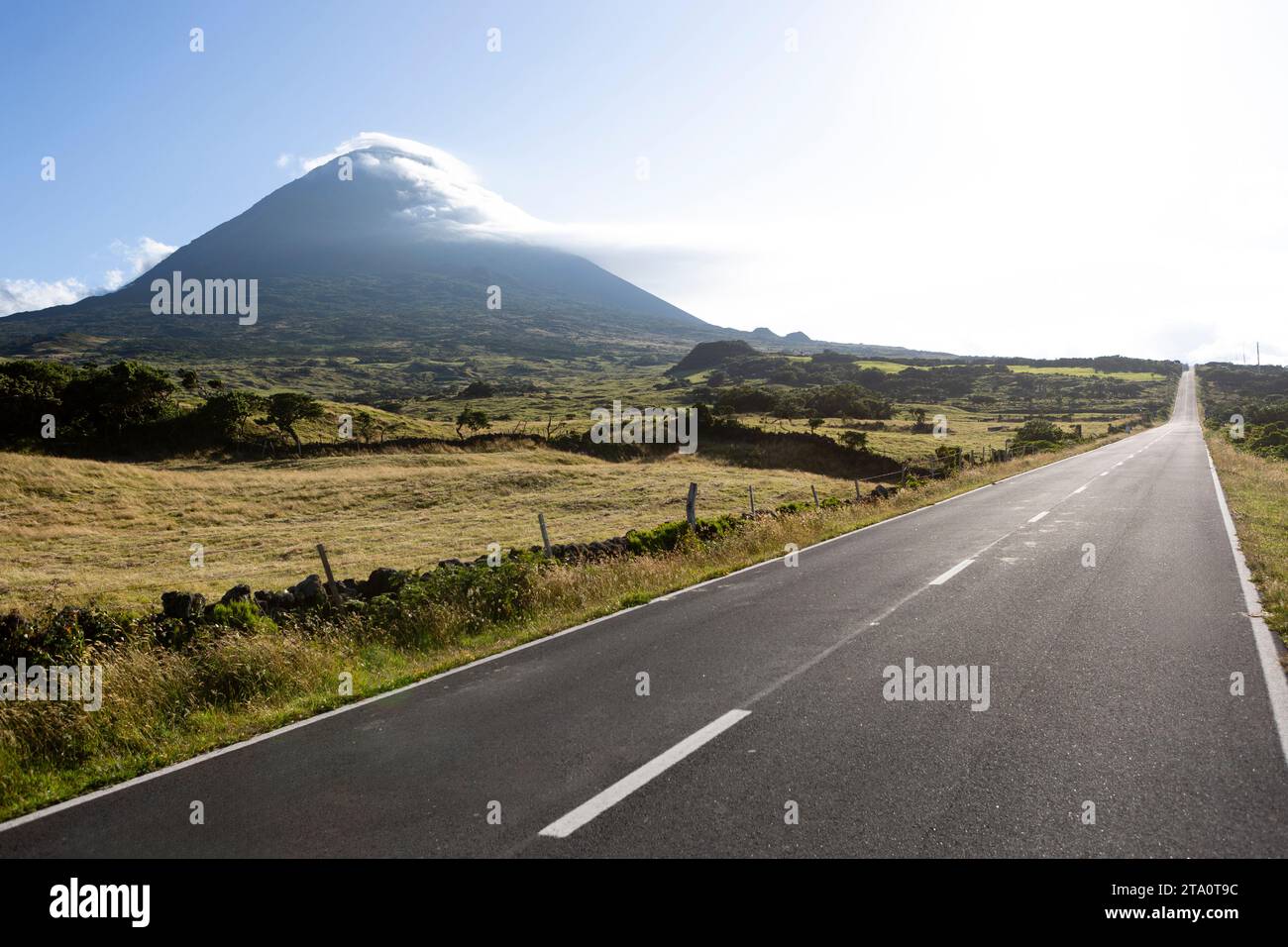 Mount Pico, Azoren, Portugal: Eine unvergessliche Reise durch die atemberaubenden Landschaften dieses Atlantikparadieses Stockfoto