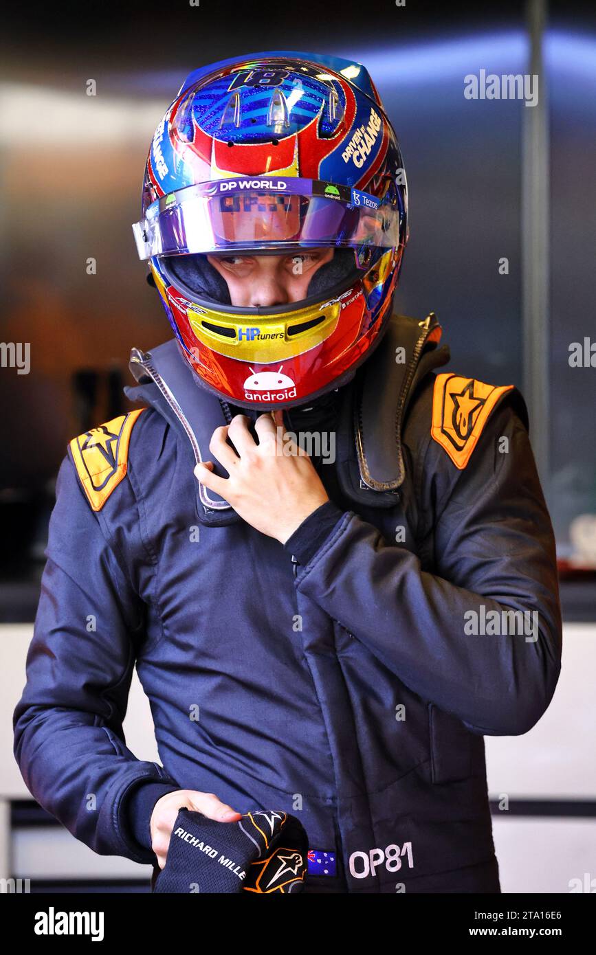 Abu Dhabi, Abu Dhabi. November 2023. Oscar Piastri (aus) McLaren. 28.11.2023. Formel-1-Test, Yas Marina Circuit, Abu Dhabi, Dienstag. Das Foto sollte lauten: XPB/Press Association Images. Quelle: XPB Images Ltd/Alamy Live News Stockfoto