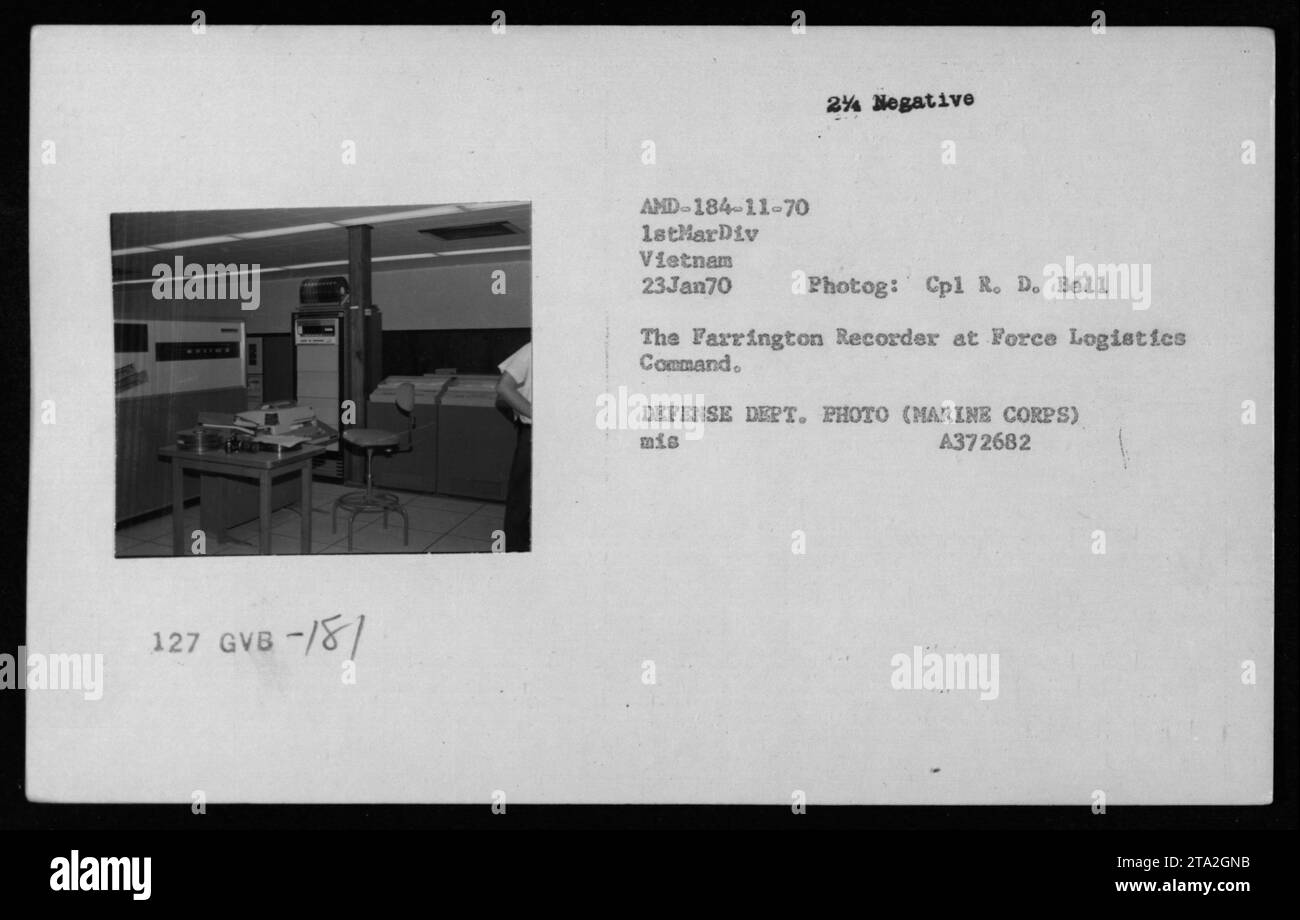 Der Farrington Recorder wird am 23. Januar 1970 beim Force Logistics Command in Vietnam eingesetzt und dokumentiert die Datenverarbeitung der amerikanischen Streitkräfte während des Vietnamkriegs. Stockfoto
