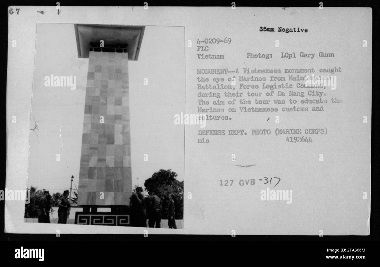 Marines vom Instandhaltungsbataillon, Force Logistic Command, besuchen