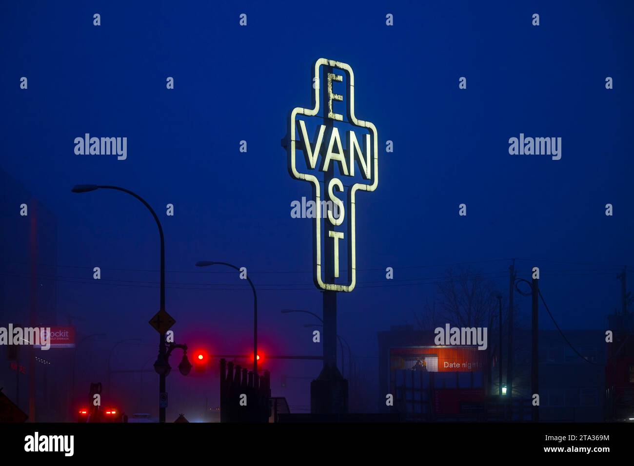 East Van Cross, nebeliger Morgen, Vancouver, British Columbia, Kanada Stockfoto