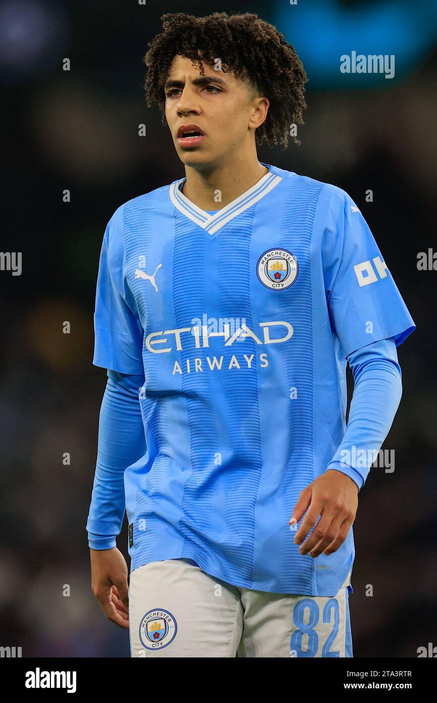 Rico Lewis #82 von Manchester City während des UEFA Champions League Gruppe G Spiels Manchester City gegen RB Leipzig im Etihad Stadium, Manchester, Großbritannien, 28. November 2023 (Foto: Conor Molloy/News Images) Stockfoto