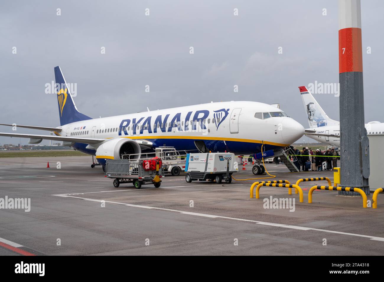 Ryanair 9H-VVJ Boeing 737 MAX 8-200 am Flughafen Berlin BER Stockfoto