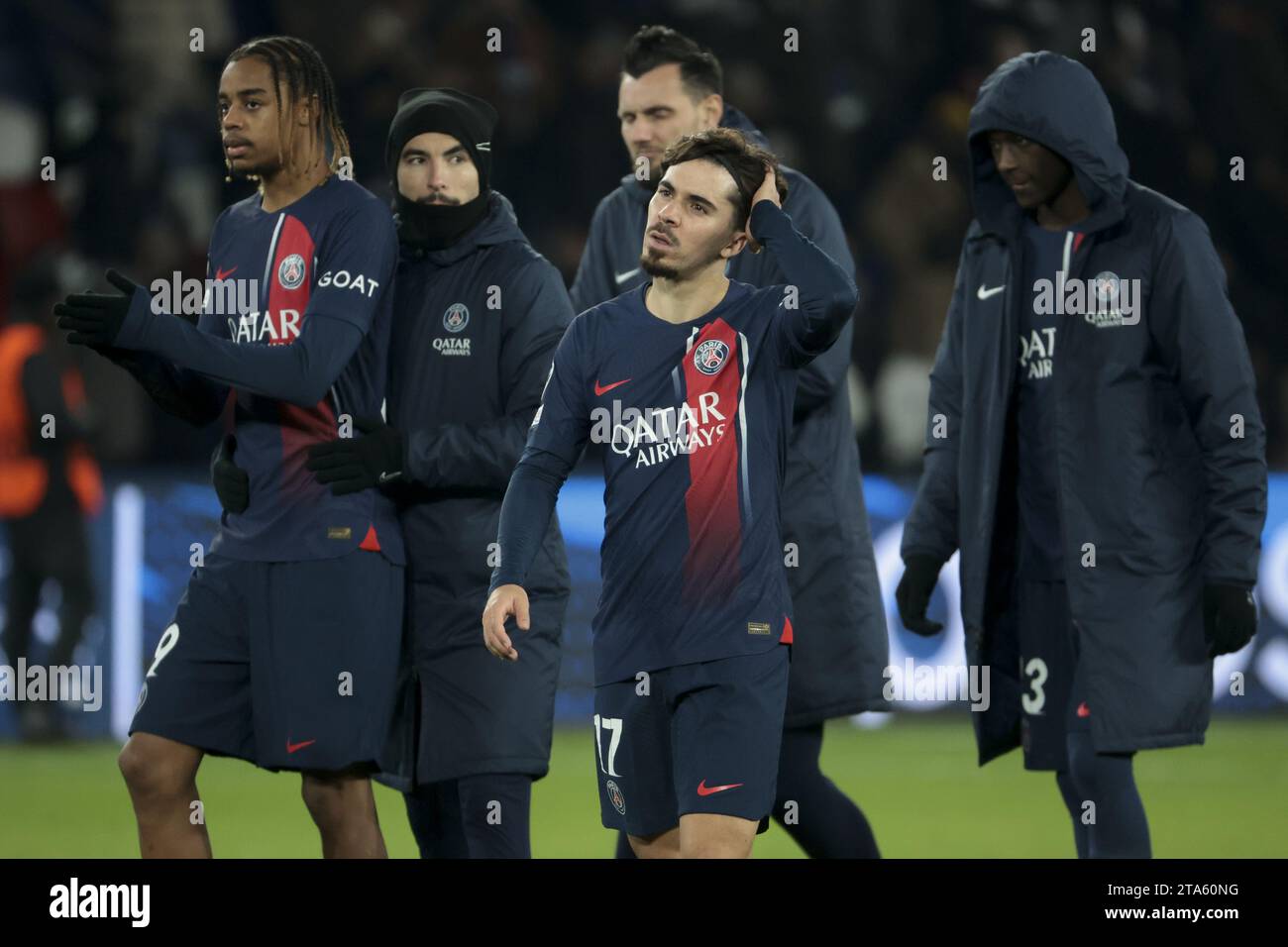 Paris Frankreich 28 November 2023 Bradley Barcola Vitinha Von PSG paris-frankreich-28-november-2023-bradley-barcola-vitinha-von-psg