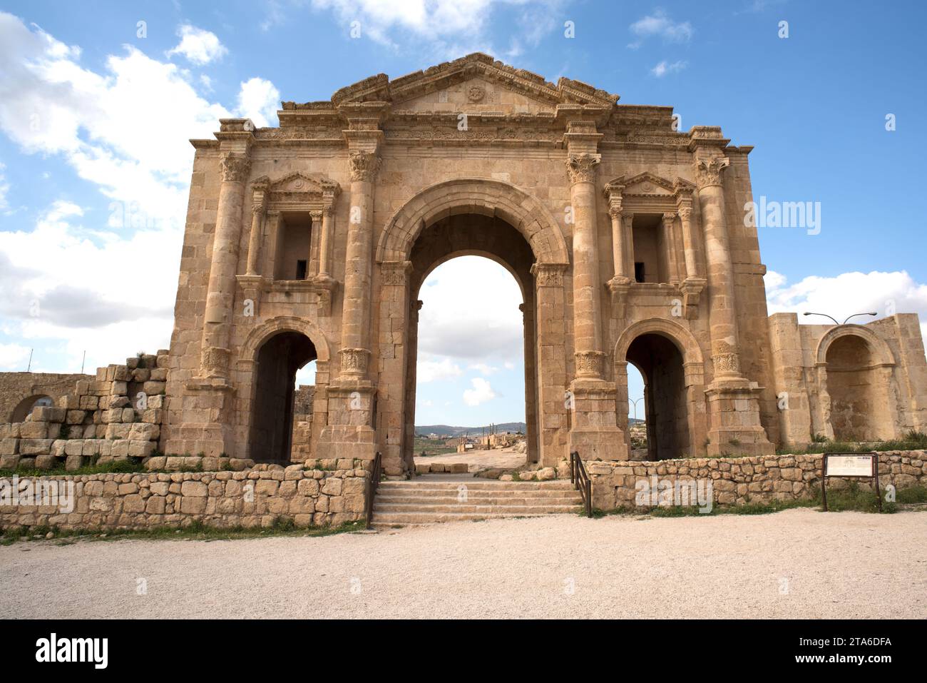 Jerash, Hadrianbogen (129-130 n. Chr.). Jordanien. Stockfoto