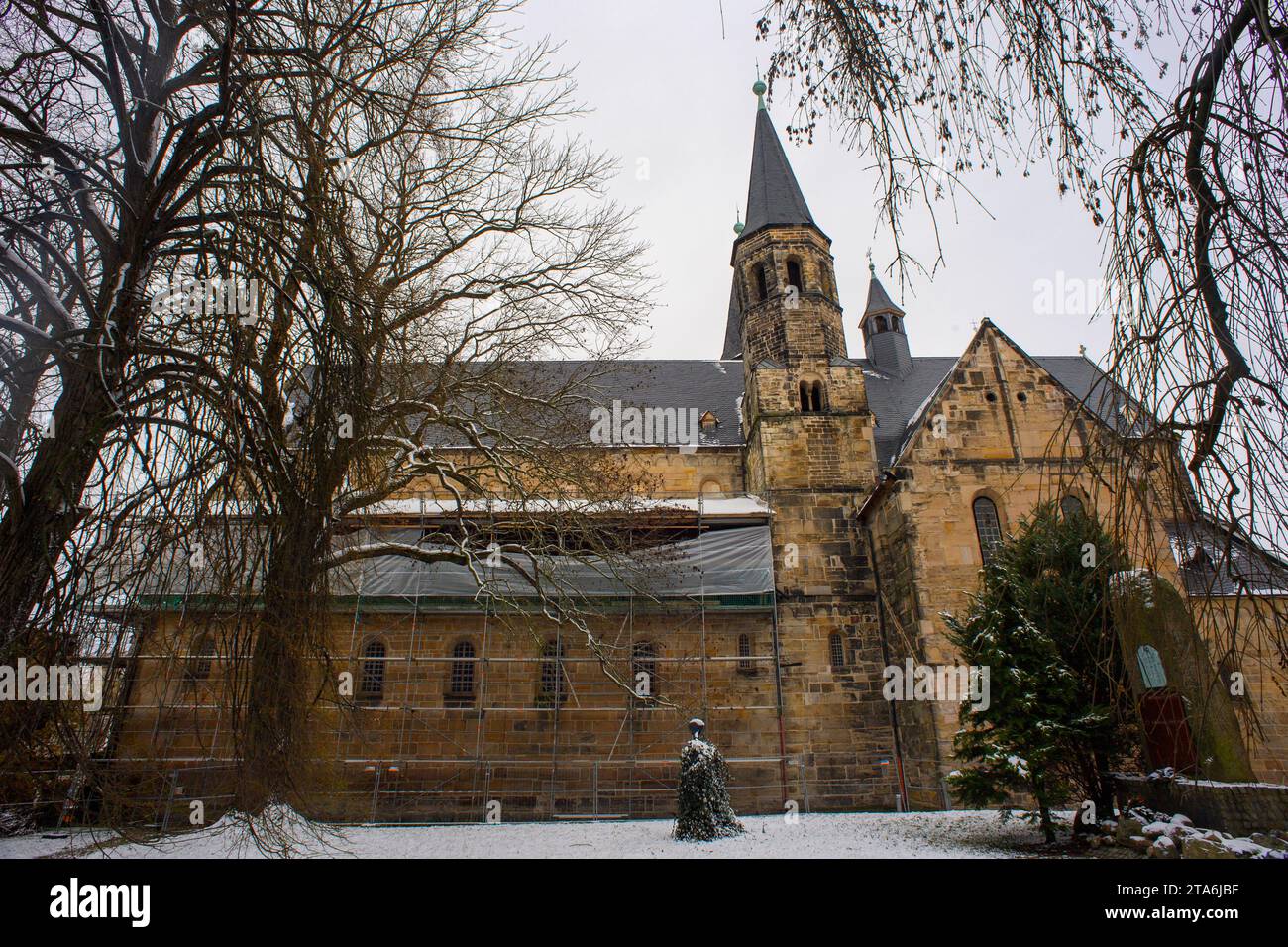Hamersleben, Deutschland. November 2023. Die Südseite der Stiftskirche