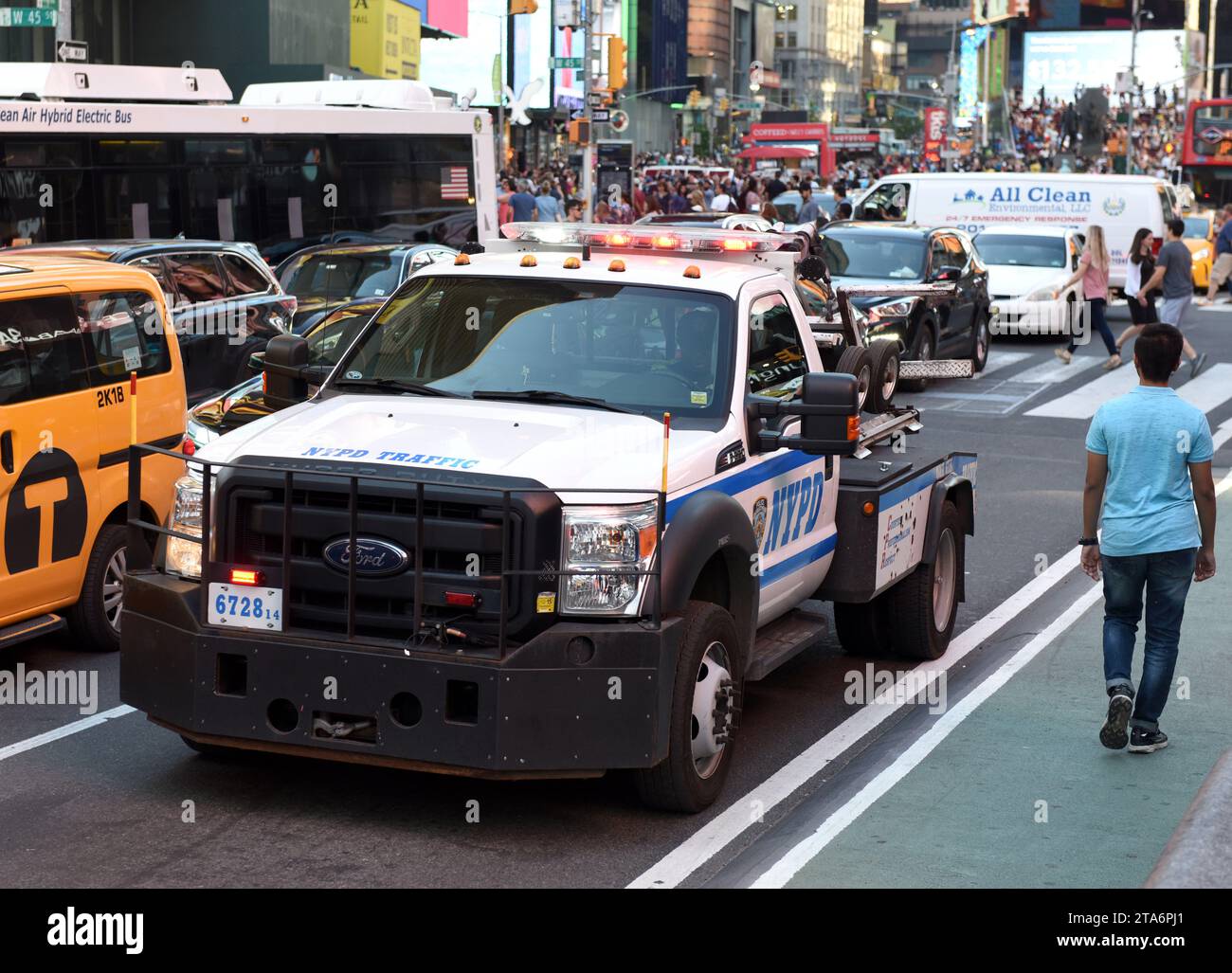 NEW YORK, USA - 24. Mai 2018: Polizeiauto des New York City Police Department (NYPD) auf den Straßen von Manhattan. Stockfoto