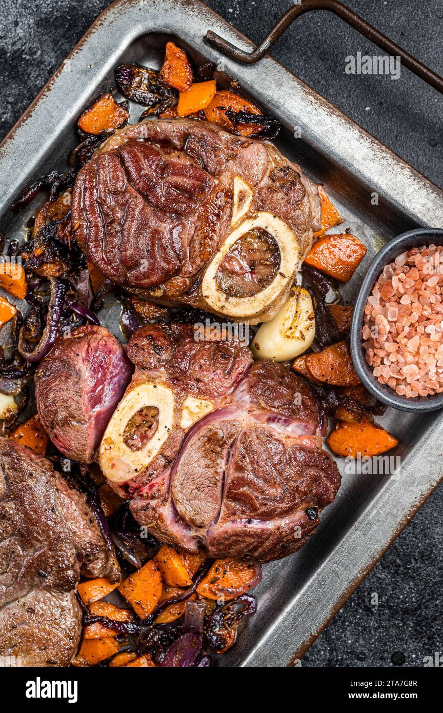 Italienisches geschmortes Kalbfleisch-Steak Ossoc Buco mit Gremolata ...