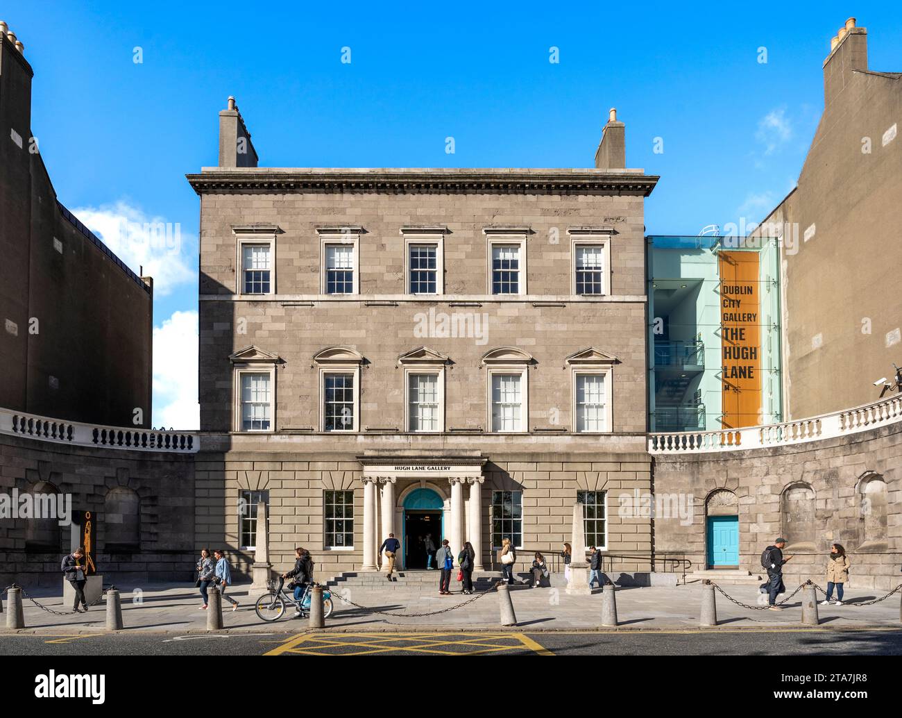 Neoklassizistische Fassade der Dublin City Gallery The Hugh Lane im Charlemont House, das Mitte des 18. Jahrhunderts von William Chambers, Dublin, Irland, erbaut wurde Stockfoto