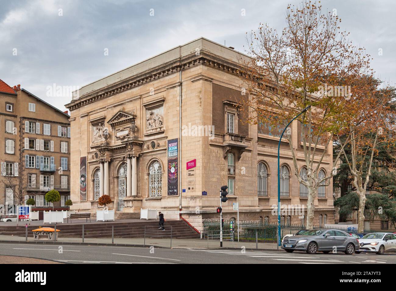 Clermont-Ferrand, Frankreich - 11. Dezember 2019: Das Museum Bargoin widmet sich der Archäologie und deckt die Epochen der Urgeschichte, der Antike (griechisch, Etrus) ab Stockfoto