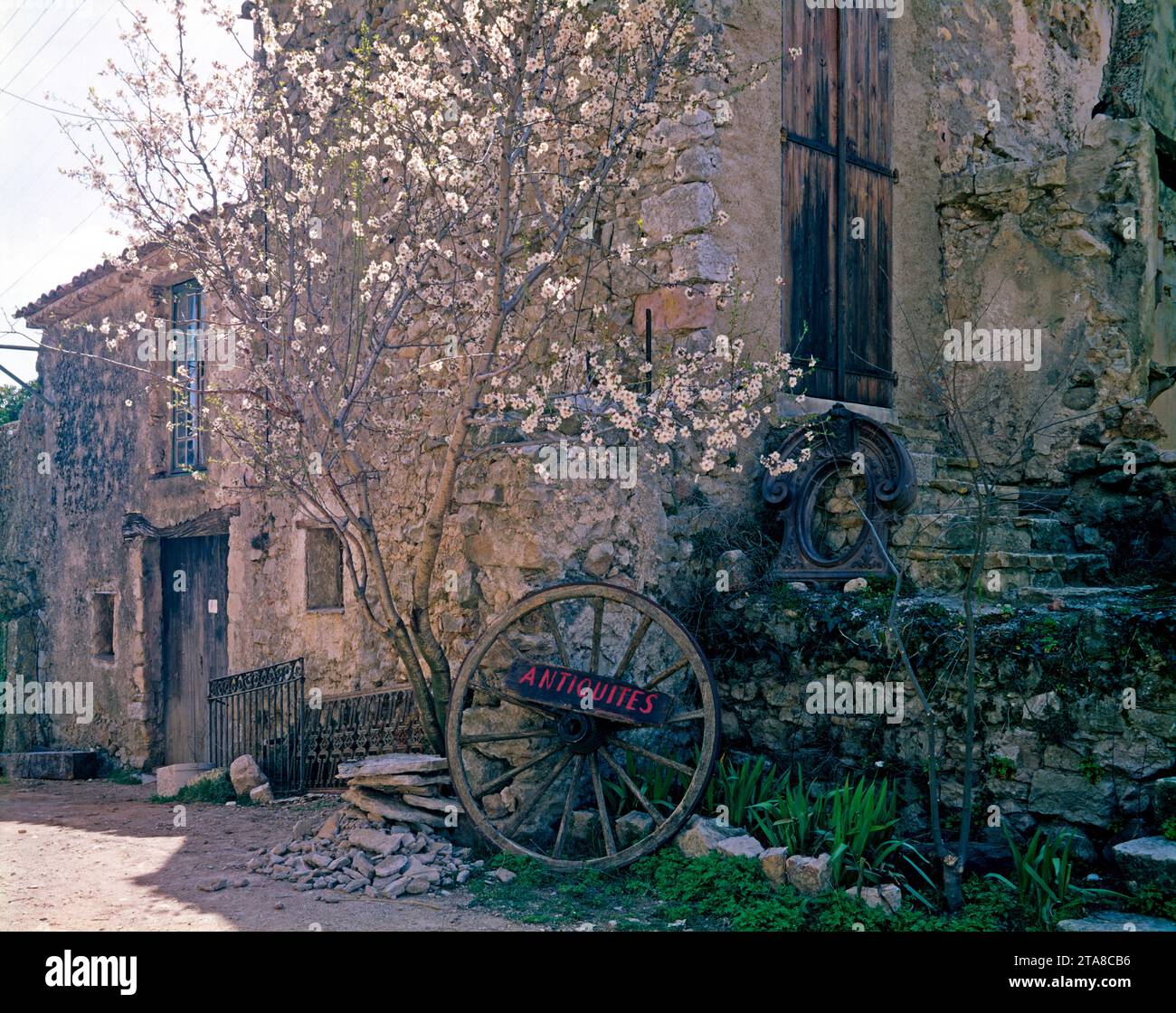 Antiquitätenladen, Fox Amphoux, Provence, Frankreich Stockfoto