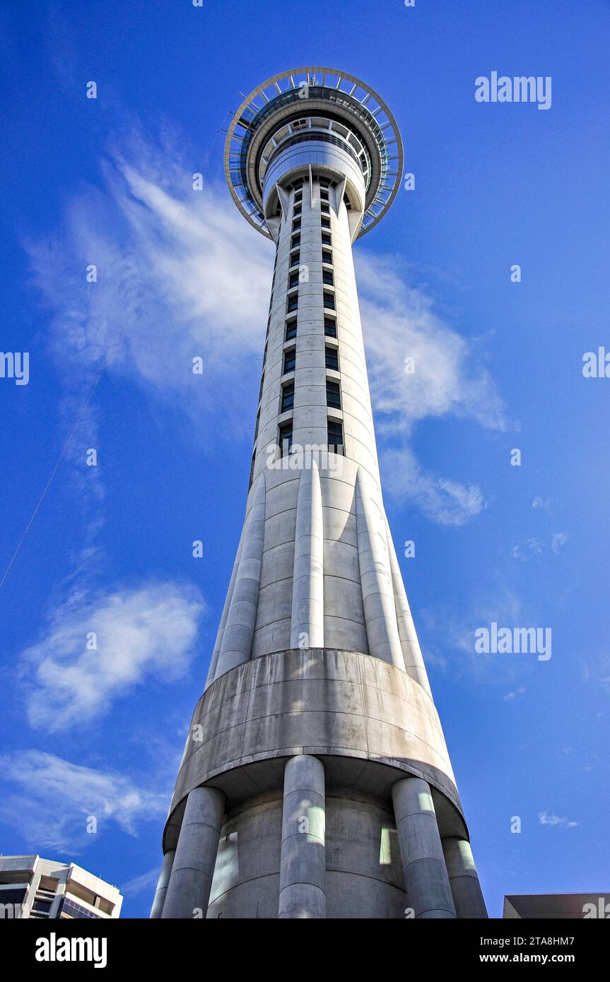 Auckland Sky Tower, Victoria Street, Central Business District, Auckland, Auckland Region, Nordinsel, Neuseeland Stockfoto