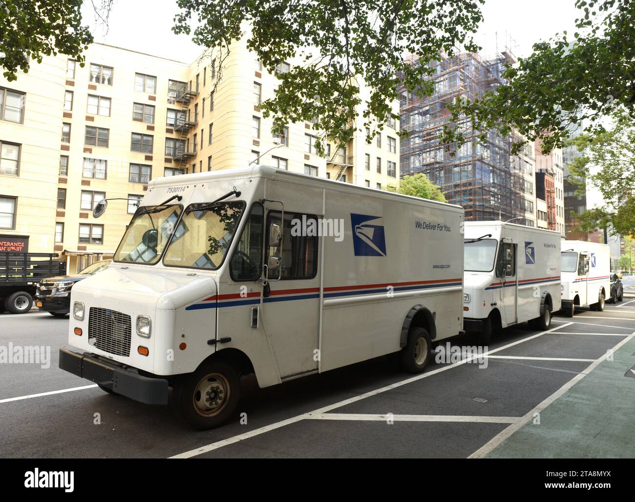 New York, USA - 9. Juni 2018: Die Autos des United States Postal Service (USPS) auf der Straße von New York. Stockfoto