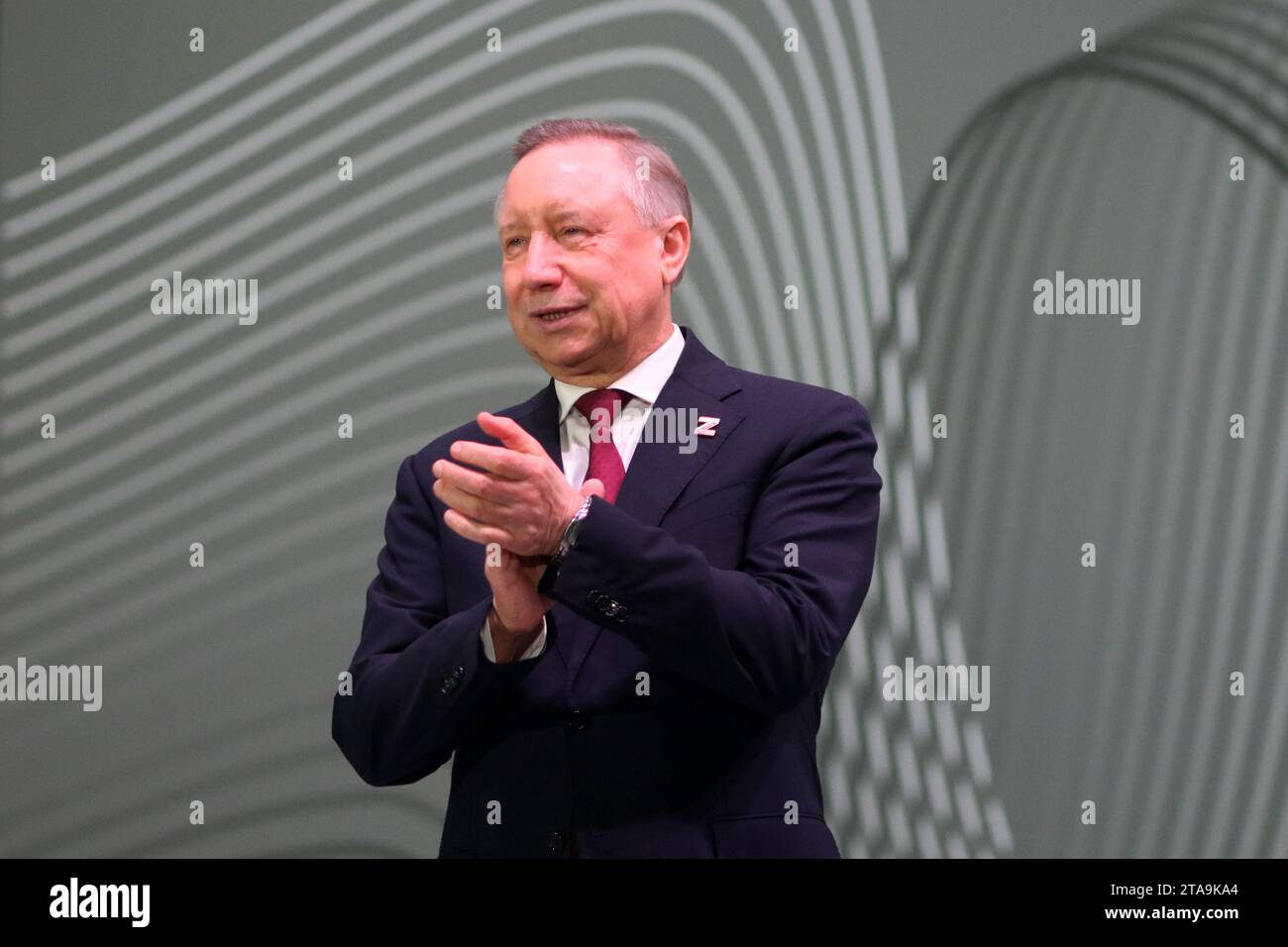 Sankt Petersburg, Russland. November 2023. Alexander Beglov, Gouverneur von St. Petersburg nimmt an der XXVII Internationalen Forum-Ausstellung russischer Industrieller Teil, die auf dem Expoforum in Sankt Petersburg stattfand. Quelle: SOPA Images Limited/Alamy Live News Stockfoto