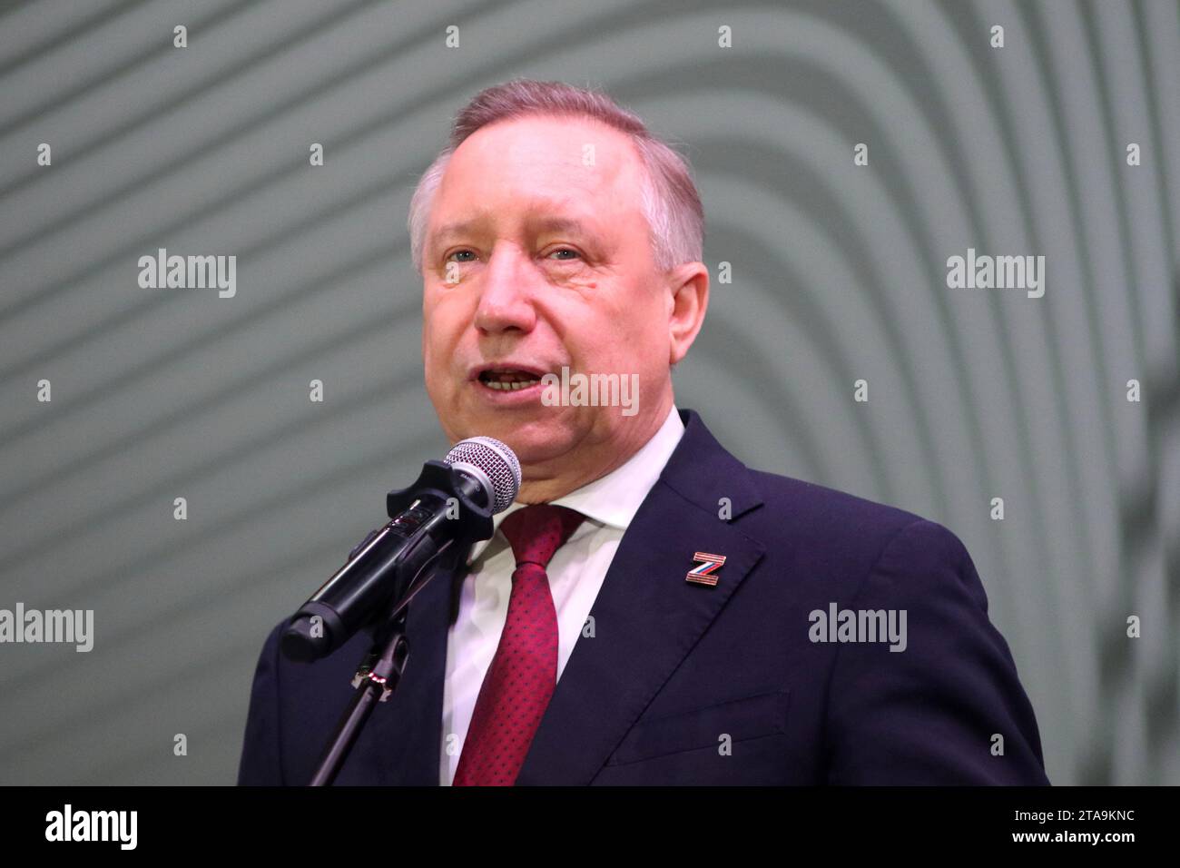 Sankt Petersburg, Russland. November 2023. Alexander Beglov, Gouverneur von St. Petersburg nimmt an der XXVII Internationalen Forum-Ausstellung russischer Industrieller Teil, die auf dem Expoforum in Sankt Petersburg stattfand. (Foto: Maksim Konstantinov/SOPA Images/SIPA USA) Credit: SIPA USA/Alamy Live News Stockfoto