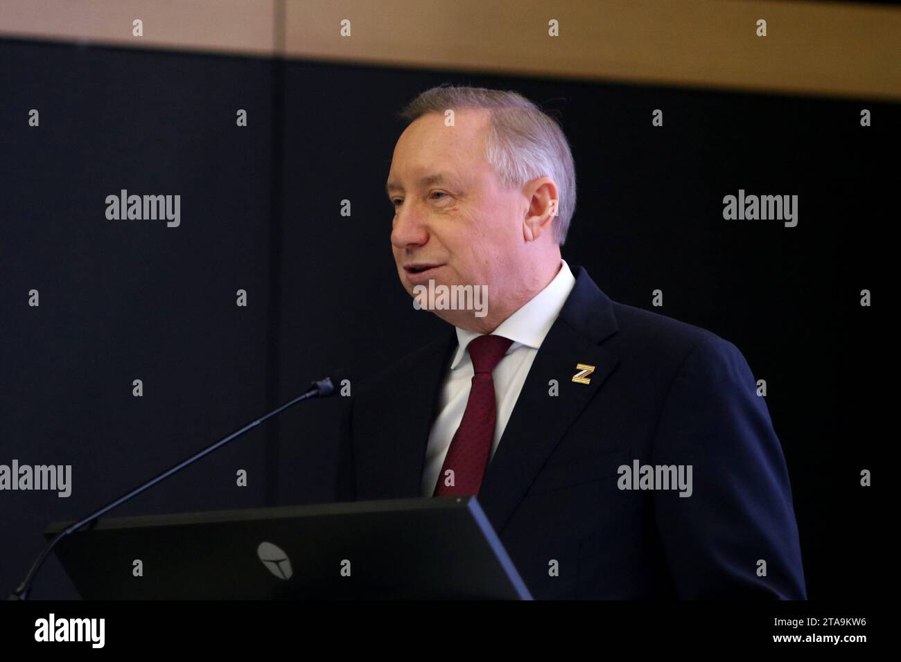 Sankt Petersburg, Russland. November 2023. Alexander Beglov, Gouverneur von St. Petersburg nimmt an der XXVII Internationalen Forum-Ausstellung russischer Industrieller Teil, die auf dem Expoforum in Sankt Petersburg stattfand. (Foto: Maksim Konstantinov/SOPA Images/SIPA USA) Credit: SIPA USA/Alamy Live News Stockfoto