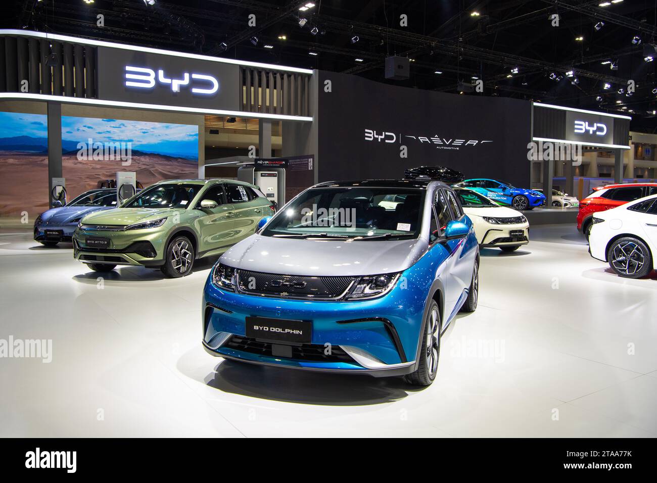 BYD Dolphin EV Car auf der 40. Thailand International Motor Expo 2023 am 29. November 2023 in Nonthaburi, Thailand. Stockfoto