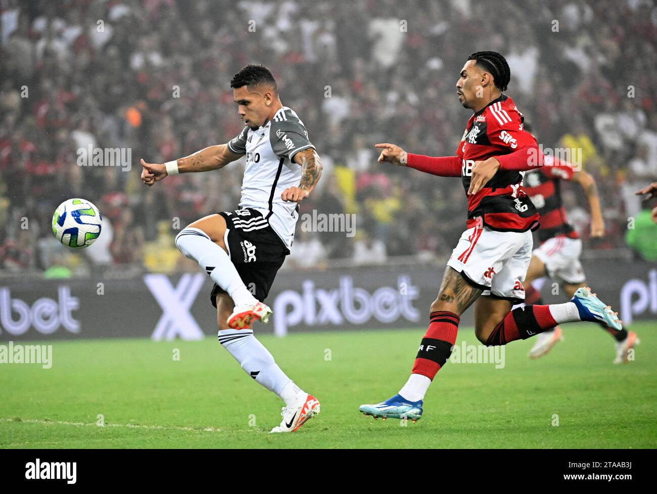 Rio de Janeiro-Brasilien 29. November 2023, Flamengo und Atlético mg gelten für die brasilianische Fußballmeisterschaft im Stadion Maracanã Stockfoto