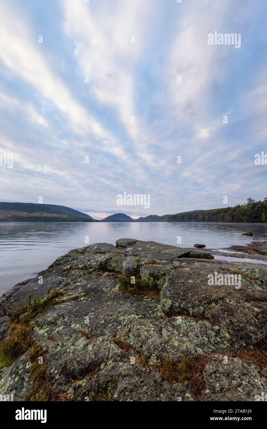 Morgenlicht, Eagle Lake, Acadia-Nationalpark, Maine Stockfoto
