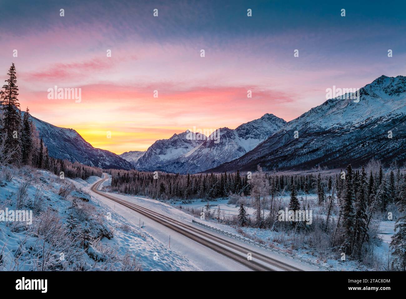 Sonnenaufgang im Chugach State Park, Alaska Stockfoto
