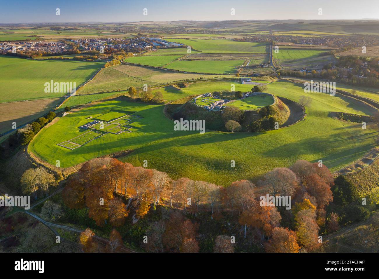 blick aus der vogelperspektive von Old Sarum, Salisbury, Wiltshire, England. Herbst (November) 2021. Stockfoto