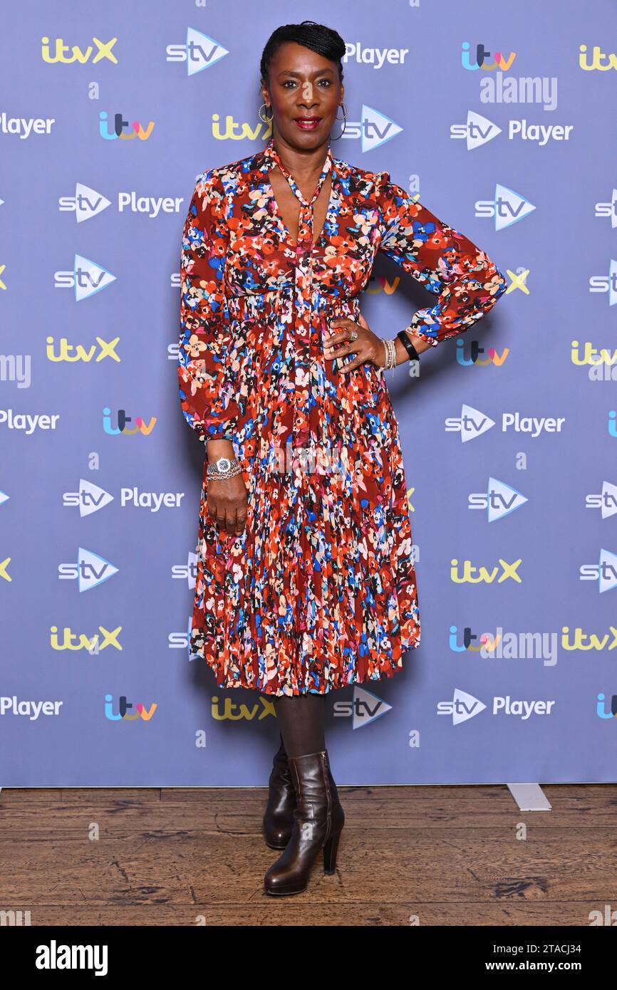 London, Großbritannien. 30. November 2023. Jacqueline Boatswain wurde bei der Veröffentlichung des neuen ITV- UND ITVX-Dramas After the Flood im Soho Hotel in London gezeigt. Das Foto sollte lauten: Matt Crossick/Empics/Alamy Live News Stockfoto