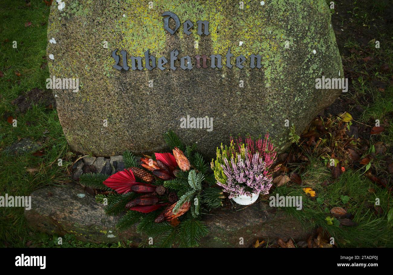 Gedenkstätte für die unbekannten Toten, Friedhof, Severinkirche, Keitum, Nordseeinsel Sylt, Nordfriesland, Schleswig-Holstein, Deutschland Stockfoto