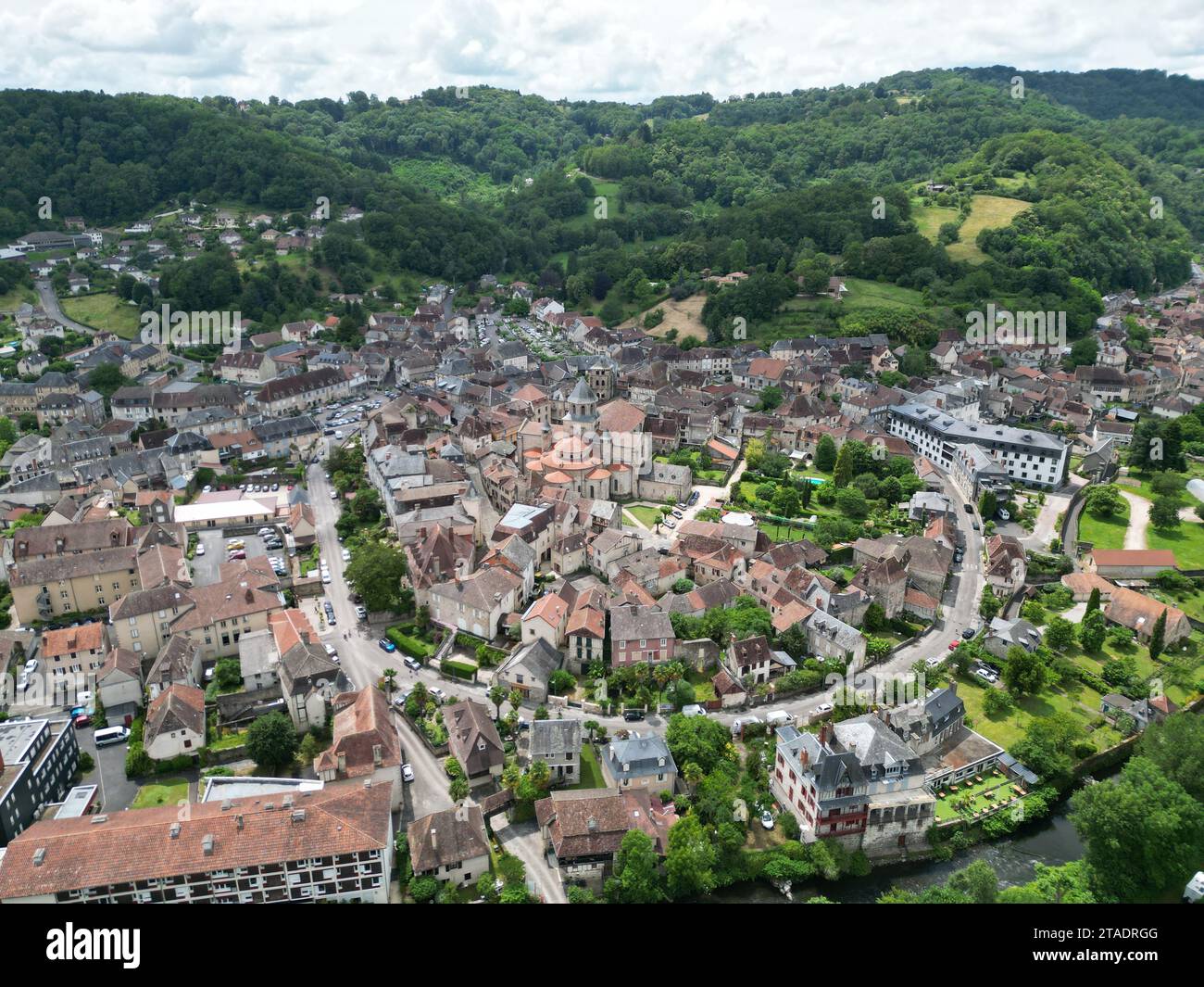 Beauileu-sur-Dordogne Frankreich Hochwinkeldrohne, Luft Stockfoto