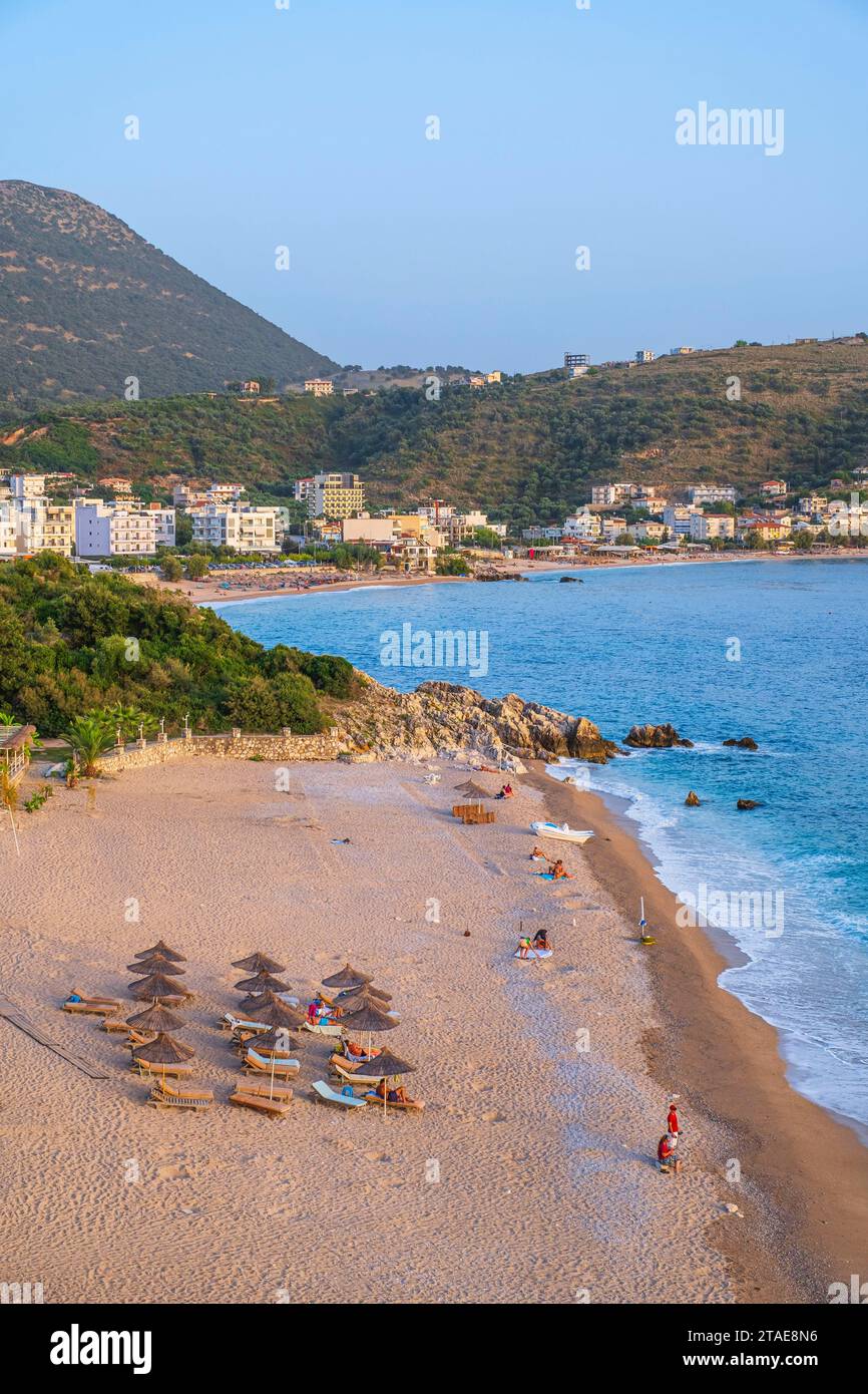 Albanien, Provinz Vlora, Himare, Badeort an der albanischen Riviera, Strand von MARAC (Plazhi i Maracit) Stockfoto