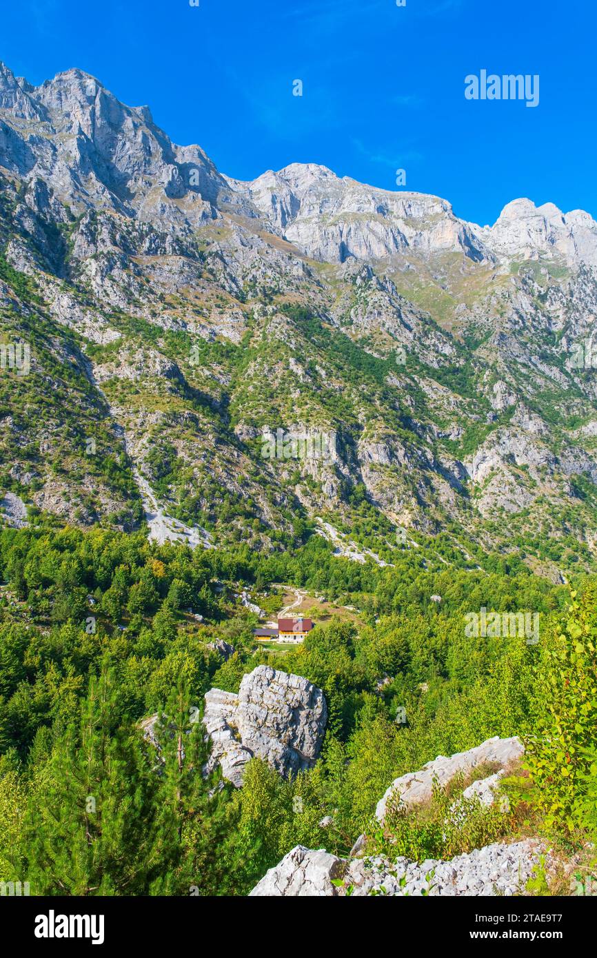 Albanien, Provinz Kukes, Nationalpark Valbona Valley, Umgebung des Dorfes Valbona Stockfoto