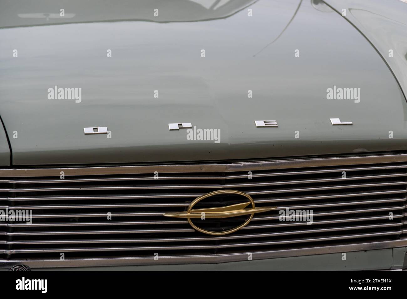 Auto schriftzug -Fotos und -Bildmaterial in hoher Auflösung – Alamy