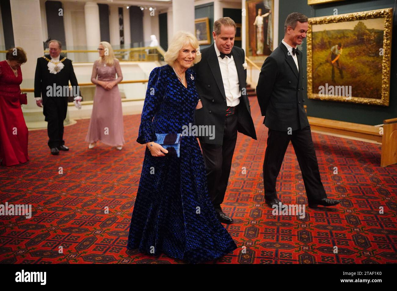 Königin Camilla kommt zum Abendessen der Rifles Awards in der City of London Guildhall. Bilddatum: Donnerstag, 30. November 2023. Stockfoto