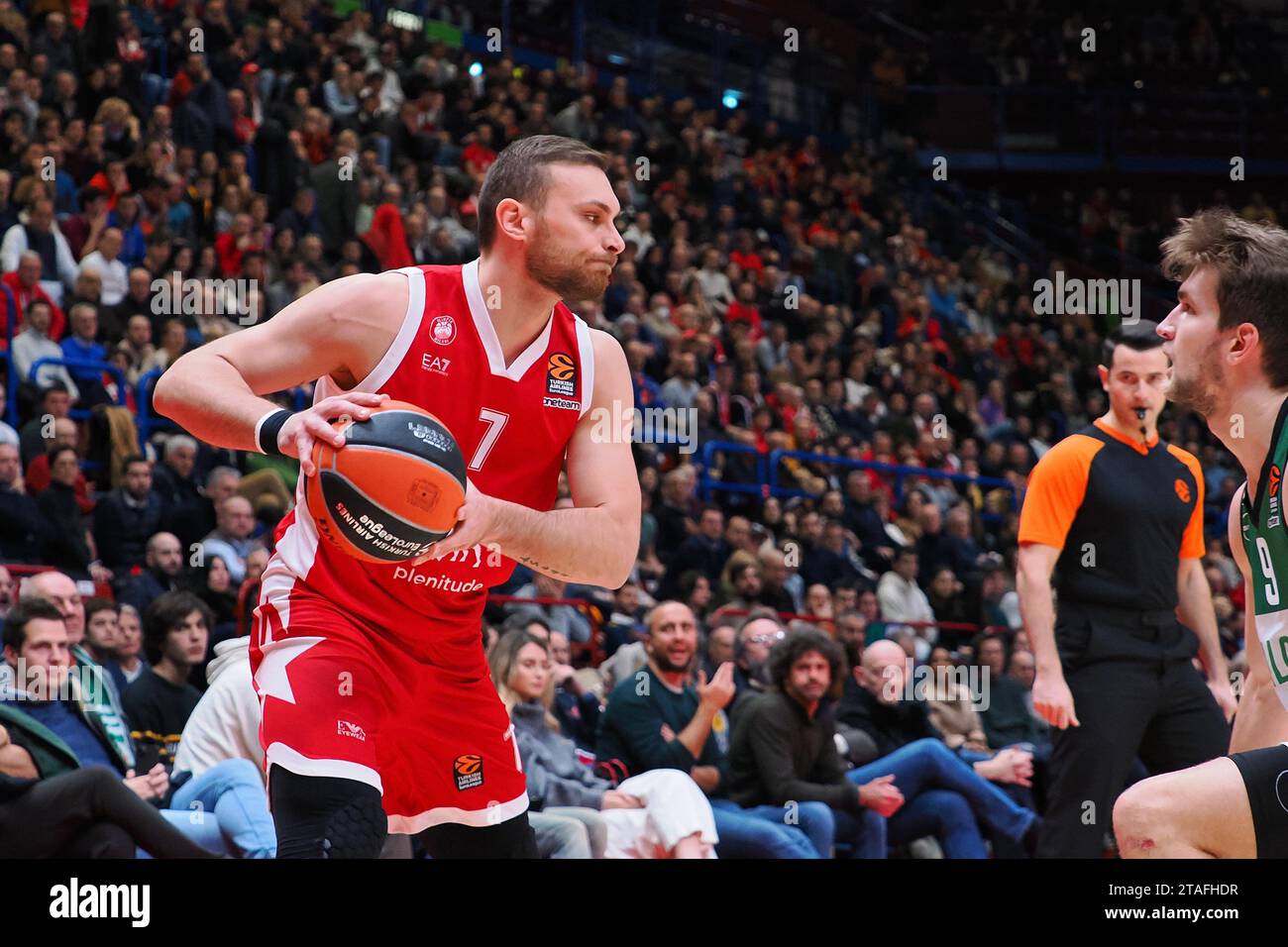 Mailand, Italien. November 2023 30. Stefano Tonut (EA7 Emporio Armani Olimpia Milano) während der EA7 Emporio Armani Milano vs Zalgiris Kaunas, Basketball Euroleague Spiel in Mailand, Italien, November 30 2023 Credit: Independent Photo Agency/Alamy Live News Stockfoto