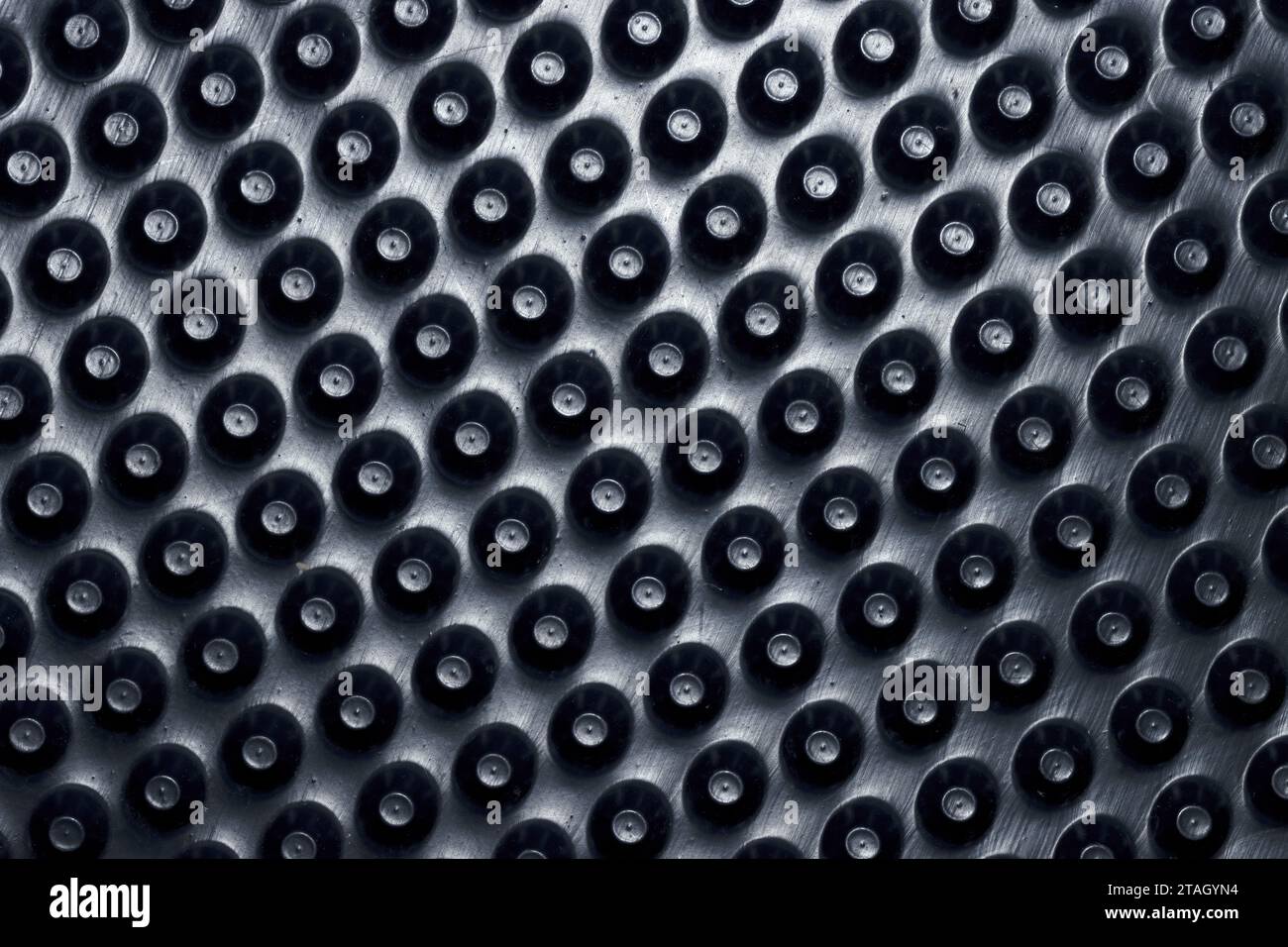 Konische Textur, Drainageschichten, Abdichtung, Membran aus Polyethylenknodeln hoher Dichte, Abdichtung von vergrabenen Wänden in Kontakt mit dem Erdboden Stockfoto