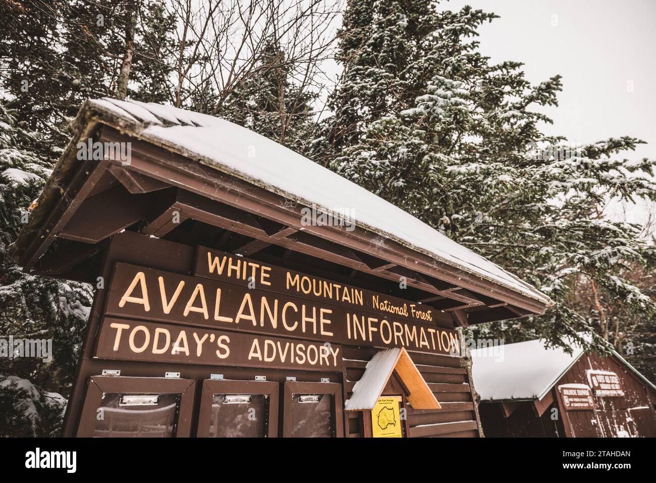 Lawinenbrett an der Ranger Station, Tuckerman Ravine, Mount Washington Stockfoto