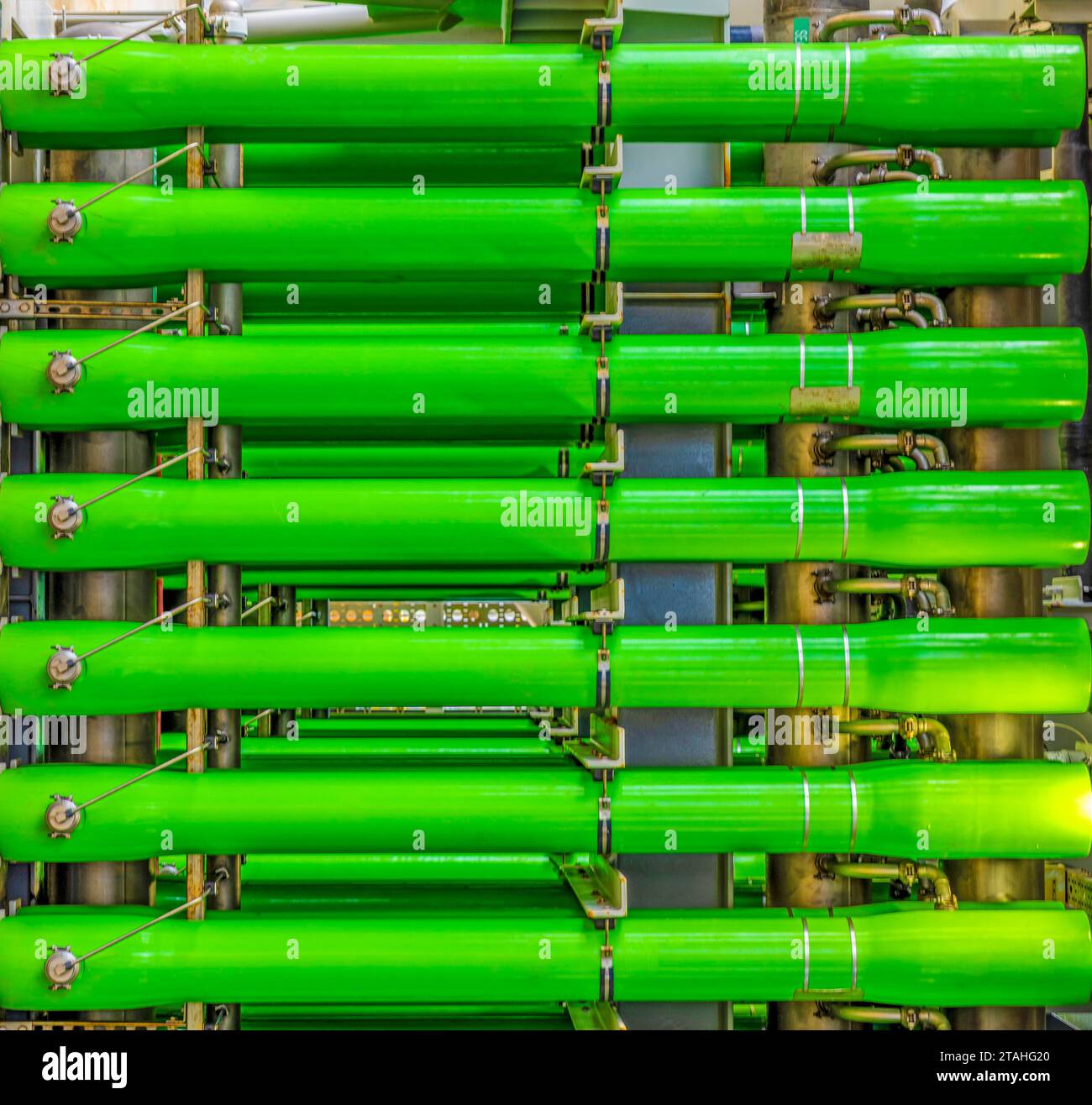 Filter auf Offshore-Energieplattform Stockfoto