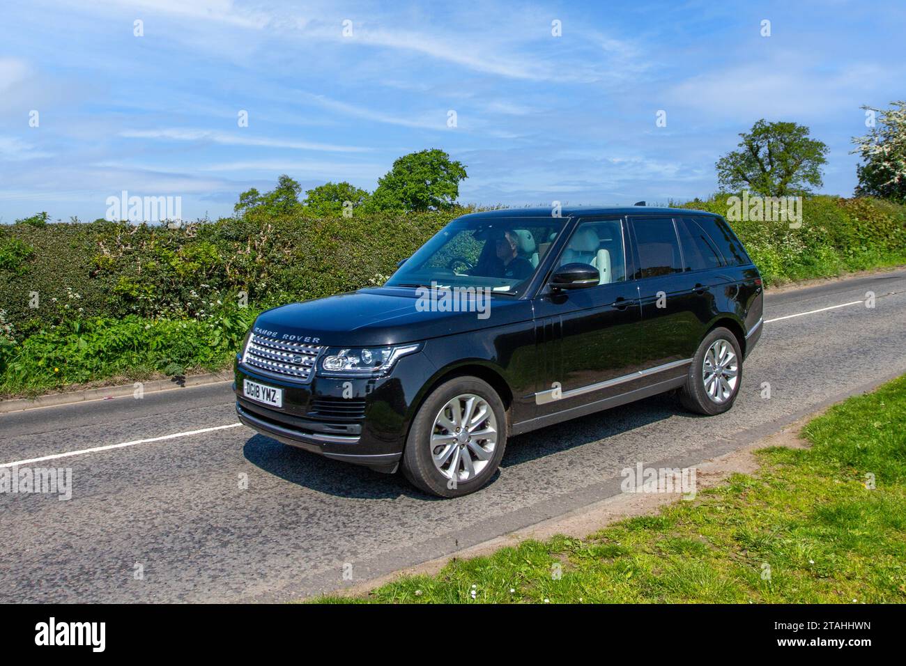 Land Rover – Range Rover Vogue TDV6 AU 8-Gang-Automatikgetriebe, V8-Diesel-SUV mit Kompressor Stockfoto