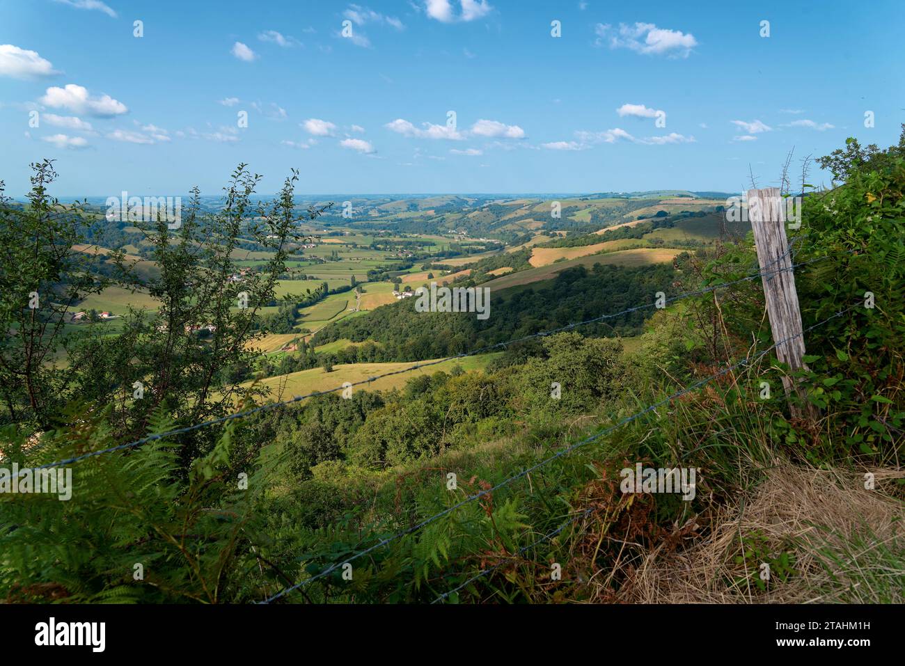 les paysages de la Campagne du Pays baskenland dans les Environs d'Espelette et d'Ainhoa - Landschaften des französischen Baskenlandes rund um Espelette und Stockfoto