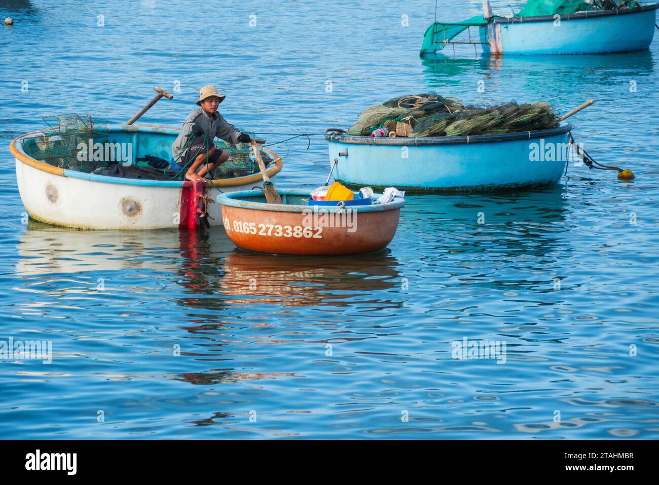 vietnamesische Korbboote in der Lagune Cu Mong, Phu Yen/Vietnam Stockfoto