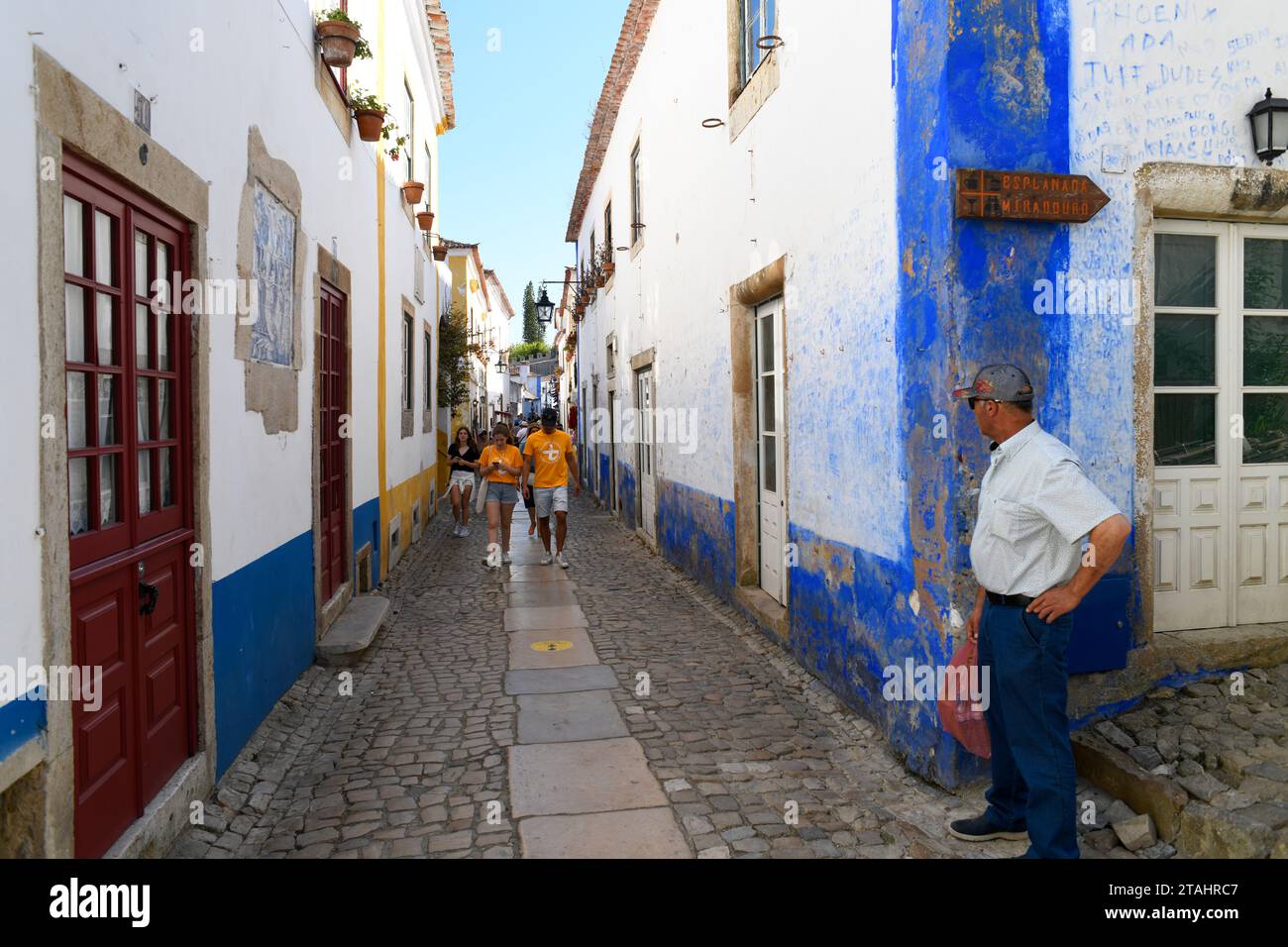 Obidos Stadt, typische Straße. Estremadura, Leiria, Portugal. Stockfoto