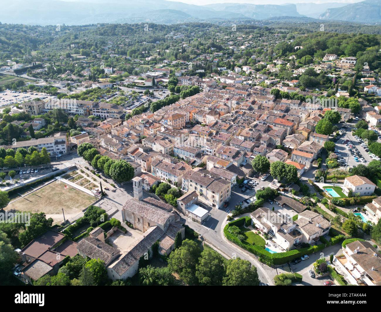 Valbonne Stadtzentrum südöstliche Provence Frankreich Drohne, Luft Stockfoto