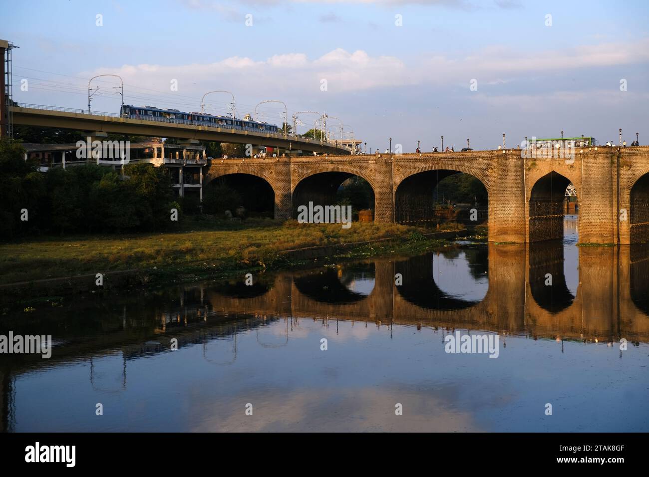 Chhatrapati Shivaji Brücke erbaut 1924, diese Heritage Brücke wurde während der britischen Herrschaft von Raobahadur Ganpatrao Mahadeo Kenjale erbaut. Stockfoto