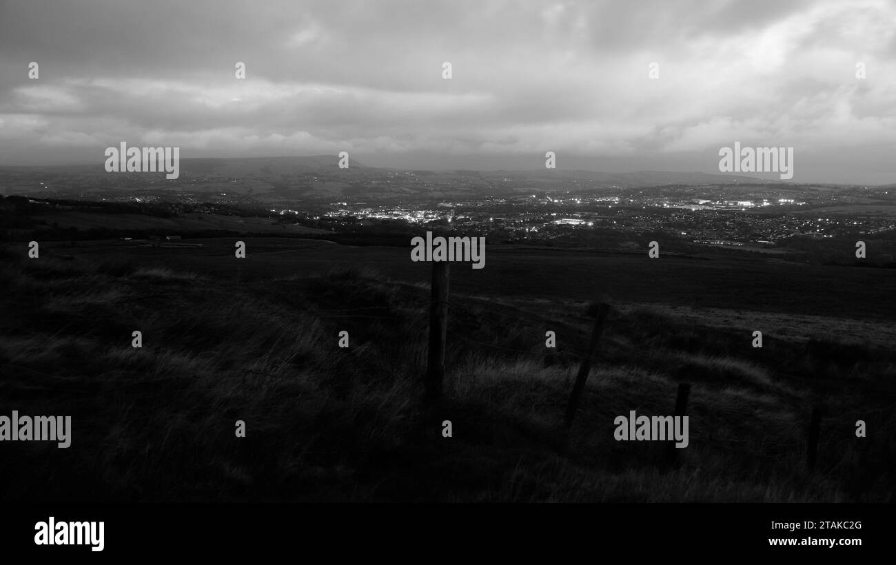 Die Siedlung in Burnley bezieht sich auf den Blickwinkel dieses Bildes und überlässt die Fantasie von Burnley Vergangenheit und Gegenwart. Stockfoto