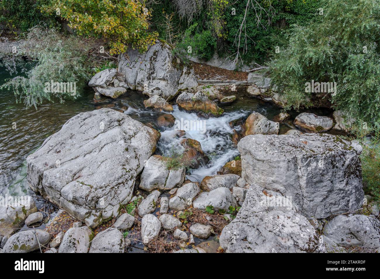 Die Aventine ist ein 45 km langer Fluss in den Abruzzen, der aus den