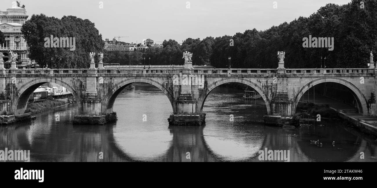 Ponte Cavour, Roma, Italien Stockfoto