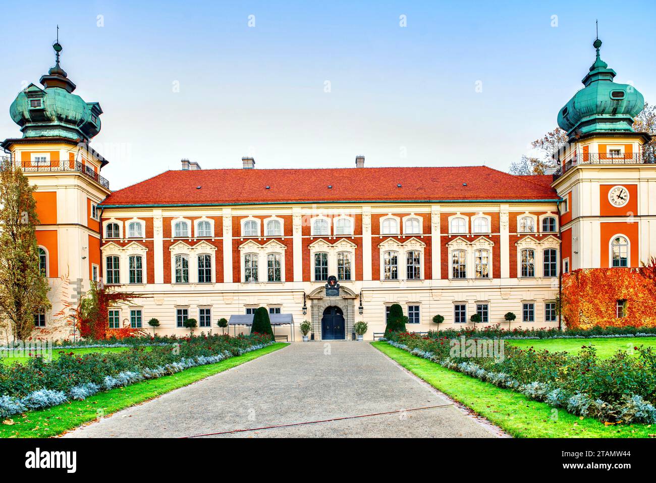 Das Schloss Lubomirski in Lancut ist eines der bedeutendsten Palast- und Parkensembles Polens, eine wahre Schatzkammer der nationalen Geschichte und Kultur. Stockfoto